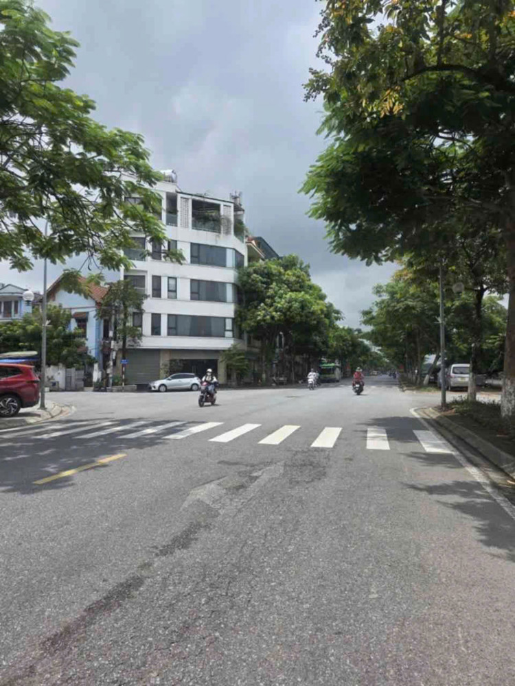 Bán Nhà Đẹp Phúc Lợi – Ngõ Ô Tô Thông – 50M² X 4 Tầng – Giá Chỉ 8,X Tỷ Nhà Đẹp – Vị Trí Hiếm