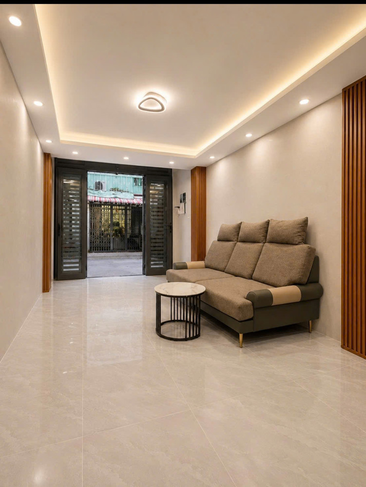 Trung Tâm Q11 Lạc Long Quân, Kề Chợ - Hẻm Kinh Doanh 6M - 3 Tầng Mới Toanh - 44M²