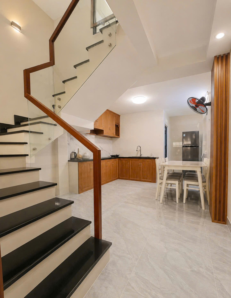 Trung Tâm Q11 Lạc Long Quân, Kề Chợ - Hẻm Kinh Doanh 6M - 3 Tầng Mới Toanh - 44M²