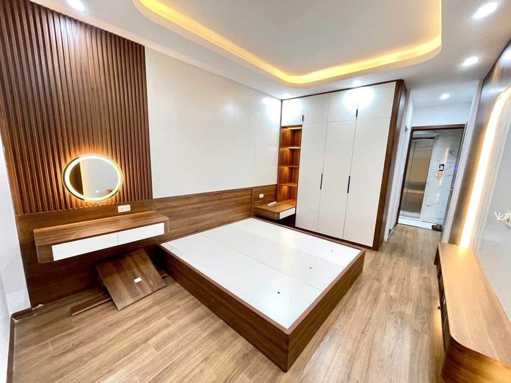 Nhà Mới Thang Máy – Khương Trung, Tx – Ngõ Rộng Gần Ô Tô – 35 M2 – 6 Tầng – 10.8 Tỷ