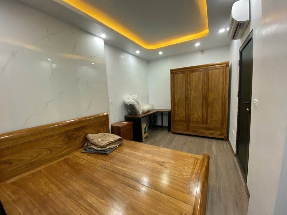 Bán Nr Mặt Ngõ 37M2 X 5 Tầng Sổ Đỏ Cc ,Đống Đa Gí 7,8 Tỷ Ngõ Thông Trung Phụng