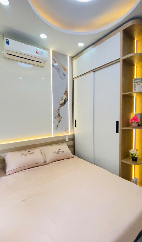 Bán Nhà Mới Cách Mạng Tháng Tám, Quận 3, 4 Tầng, Giá 4.86 Tỷ