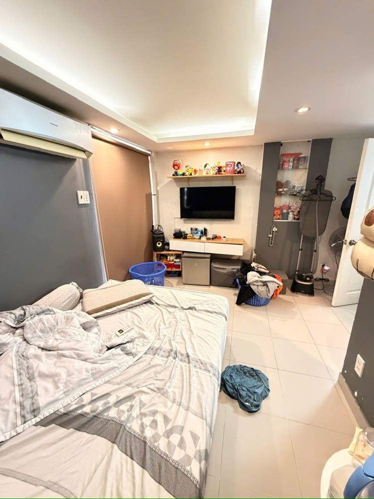 Bán Nhà Gần Sân Bay - Giáp Phú Nhuận - 40M2, 4 Phòng Ngủ - 7.85 Tỷ