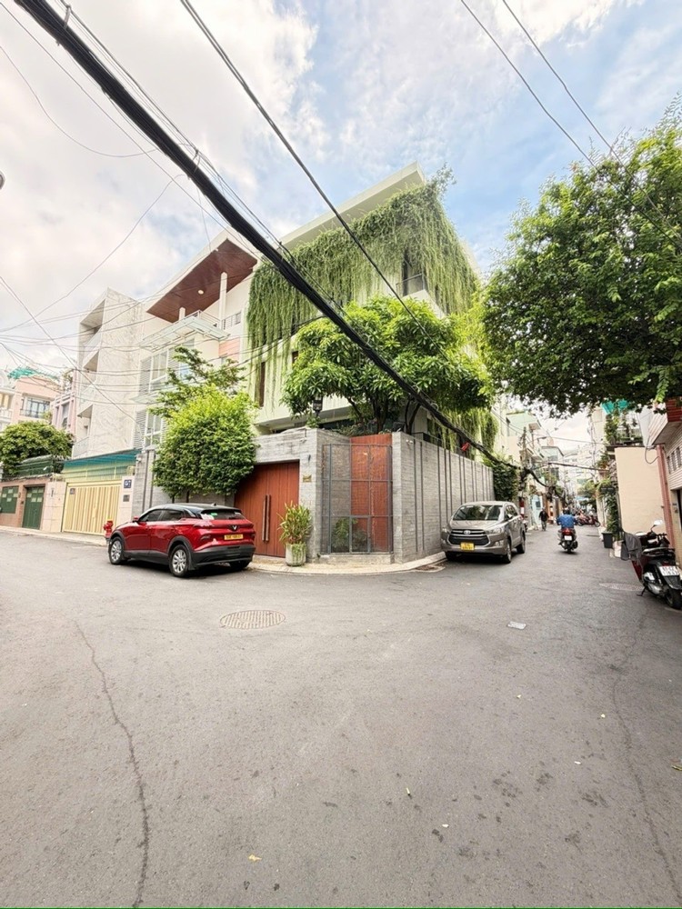 Bán Nhà Gần Sân Bay - Giáp Phú Nhuận - 40M2, 4 Phòng Ngủ - 7.85 Tỷ