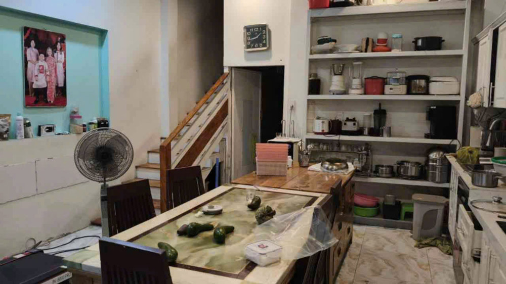 70M² Trần Hữu Trang – Ngang 4.5M – 3 Tầng Btct – Hẻm Thông Cách Mặt Tiền Khoảng 30M – 7.6 Tỷ