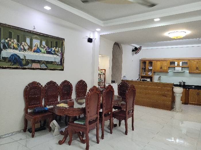Bán Nhà Tân Bình Cách Mặt Tiền Xe Tải Một Căn – Ngang Đẹp 5M – 2 Tầng Ở Ngay – 6.3 Tỷ