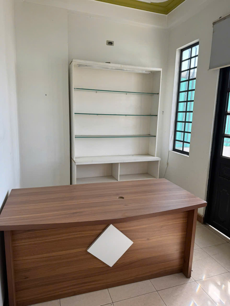 Cho Thuê Nhà Kinh Doanh 1 Trệt 3 Lầu, Sân Thượng, 5Pn- Mặt Tiền Đường Trần Thị Trọng, P. 15, Tân