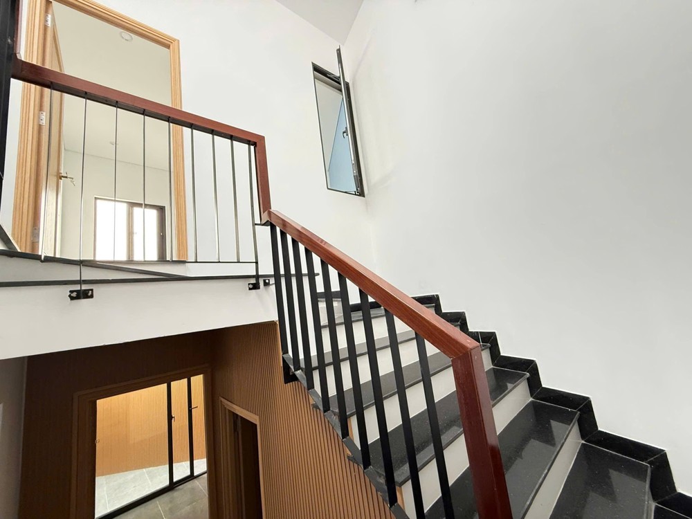 Nhà 3 Tầng Kiệt Ô Tô 583 Tôn Đức Thắng Cách Đường 50 Mét - Gía Rẽ