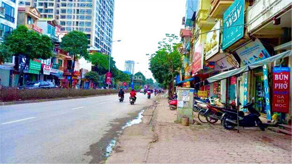 Cho Thuê Nhà 3 Tầng Hoạt Động Mặt Phố Đường Đôi Vạn Phúc