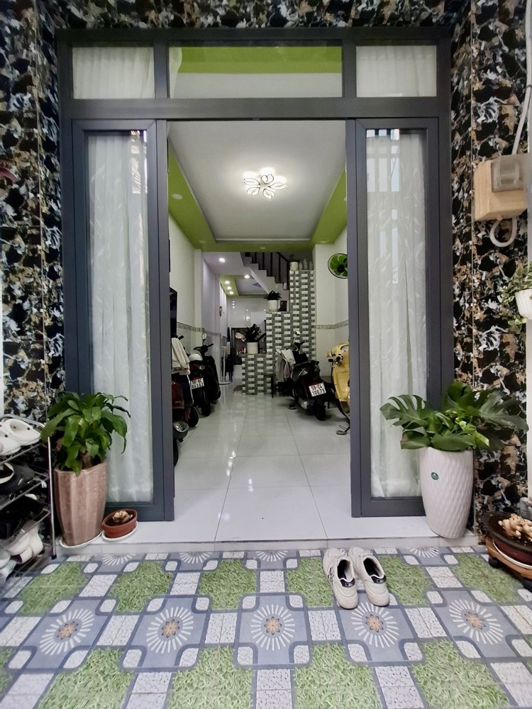 Bán Nhà Gần Hẻm Xe Hơi – Lê Thành Phương Quận 8– 3 Tầng– 41M²– 4Pn–nhỉnh 4 Tỷ- 0784968131