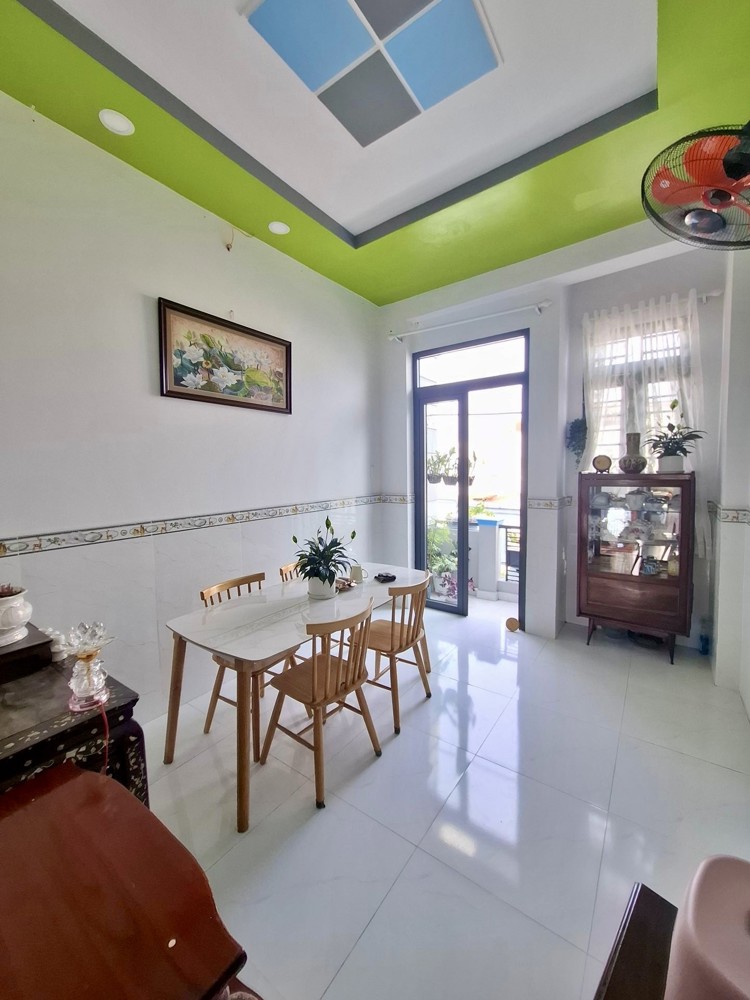 Bán Nhà Gần Hẻm Xe Hơi – Lê Thành Phương Quận 8– 3 Tầng– 41M²– 4Pn–nhỉnh 4 Tỷ- 0784968131