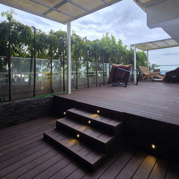 Cho Thuê Căn Hộ Sân Vườn Góc View Song 368M²