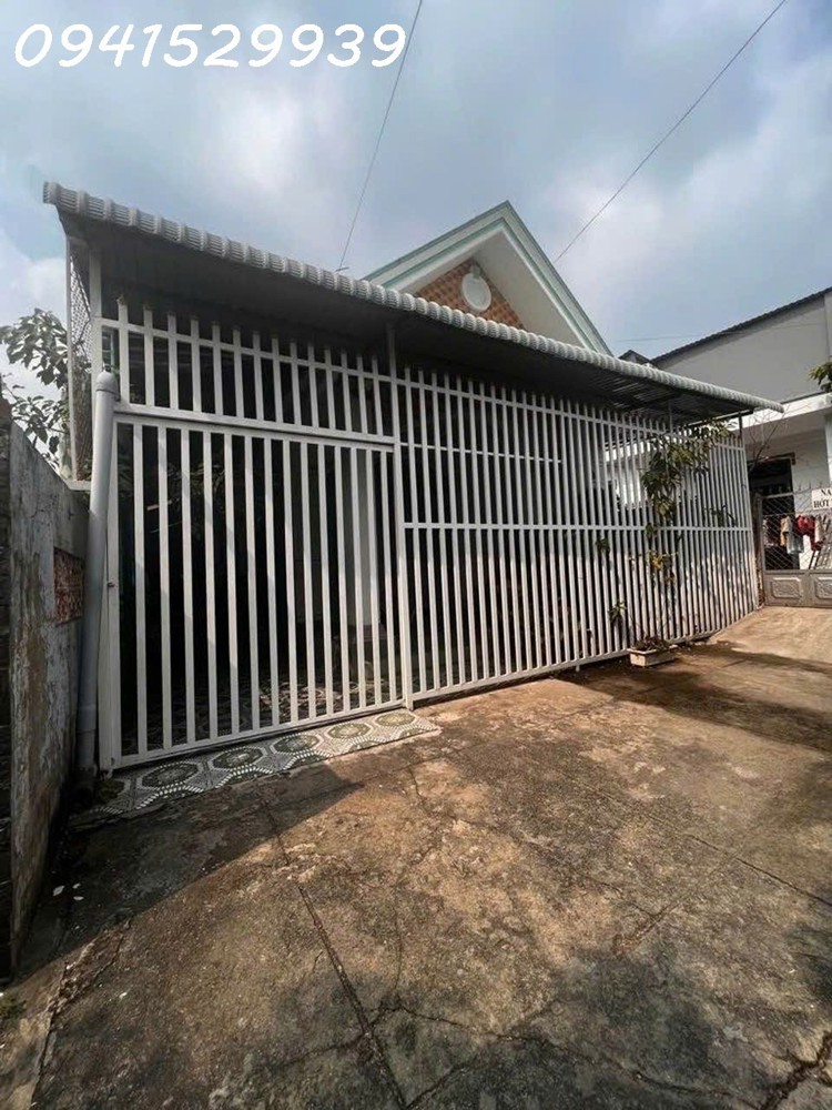 Nhà Hẻm Xe Hơi Gân Lotte Mart Bình Dương Diện Tích 200,7M2 Giá 3Ty800