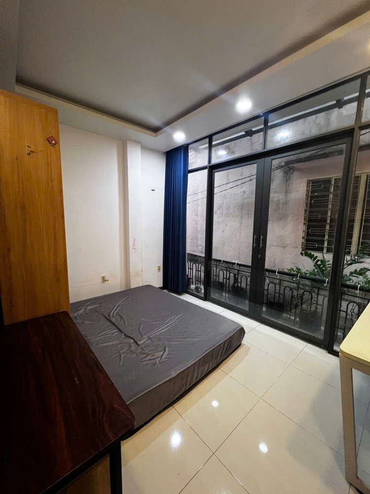 Nhà Đẹp Phú Nhuận – Sát Mặt Tiền Đặng Văn Ngữ – 34M² – 3 Tầng – 4Pn – Giá 6.8 Tỷ