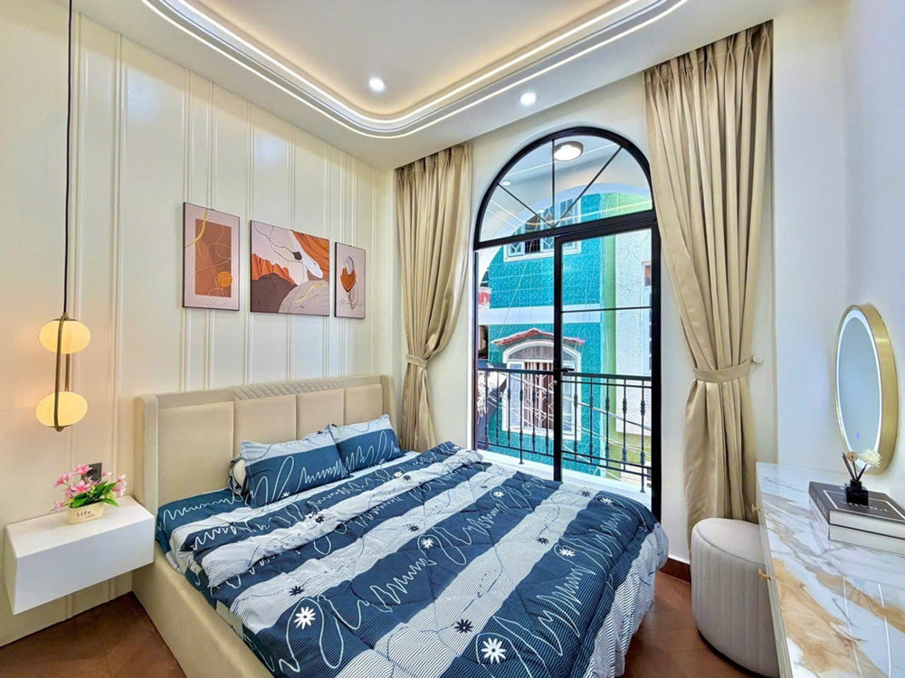 Bán Nhà Phùng Văn Cung 4 Tầng, Cách Mặt Tiền 2 Căn, Full Nội Thất, Chỉ 7.2 Tỷ