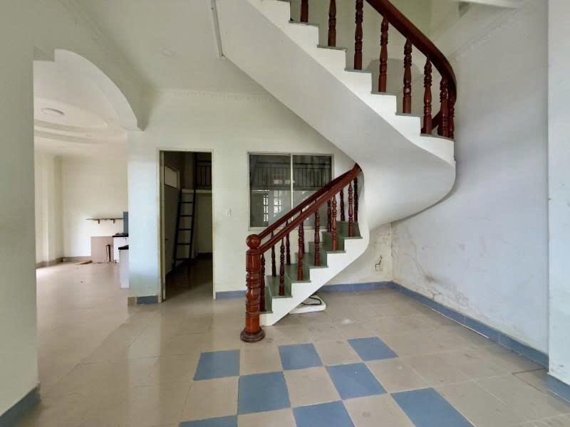 Bán Nhà Hẻm 496 Dương Quảng Hàm - Nguyễn Văn Lượng, 12X13m, 2 Tầng Cũ, 18,9 Tỷ