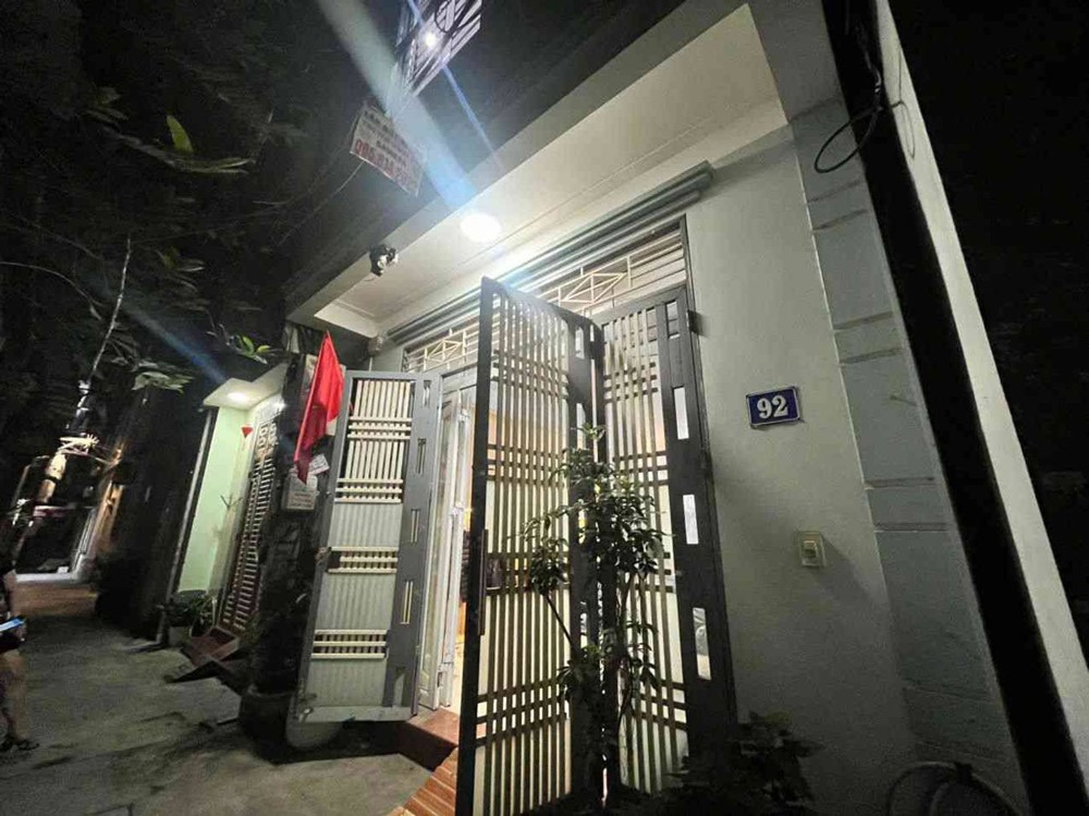 Bán Nhà Kim Giang, Hn, Dt 57M2, 5 Tầng, Giá Bán 12 Tỷ Mô Tả: Nhà Giao Thông Thuận Tiện, Chợ, Trườ