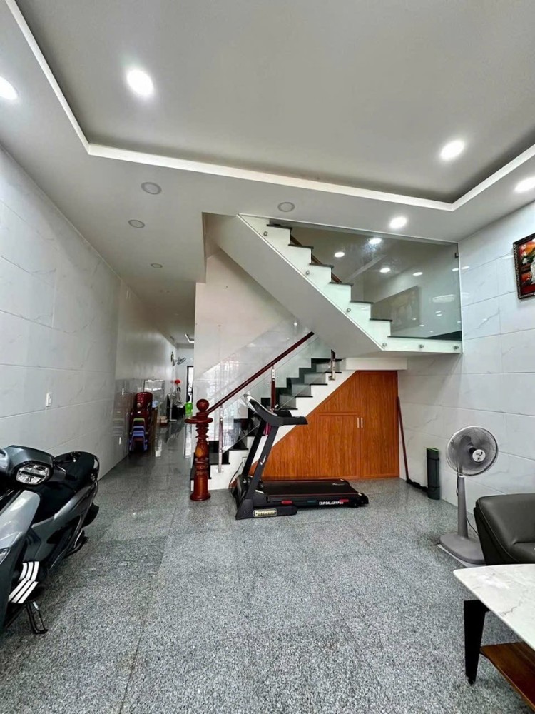 Bán Nhà 3 Tầng, 120M2, Đường Số 10, Linh Xuân, Thủ Đức, Tp Hcm, Sổ Hồng Riêng. Giá 7,38 Tỷ