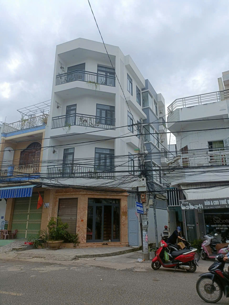 Bán Nhà 2 Mặt Tiền Đường Thủy Xưởng, Tây Nha Trang, Giá Chỉ 7,5 Tỷ Ngang 5M