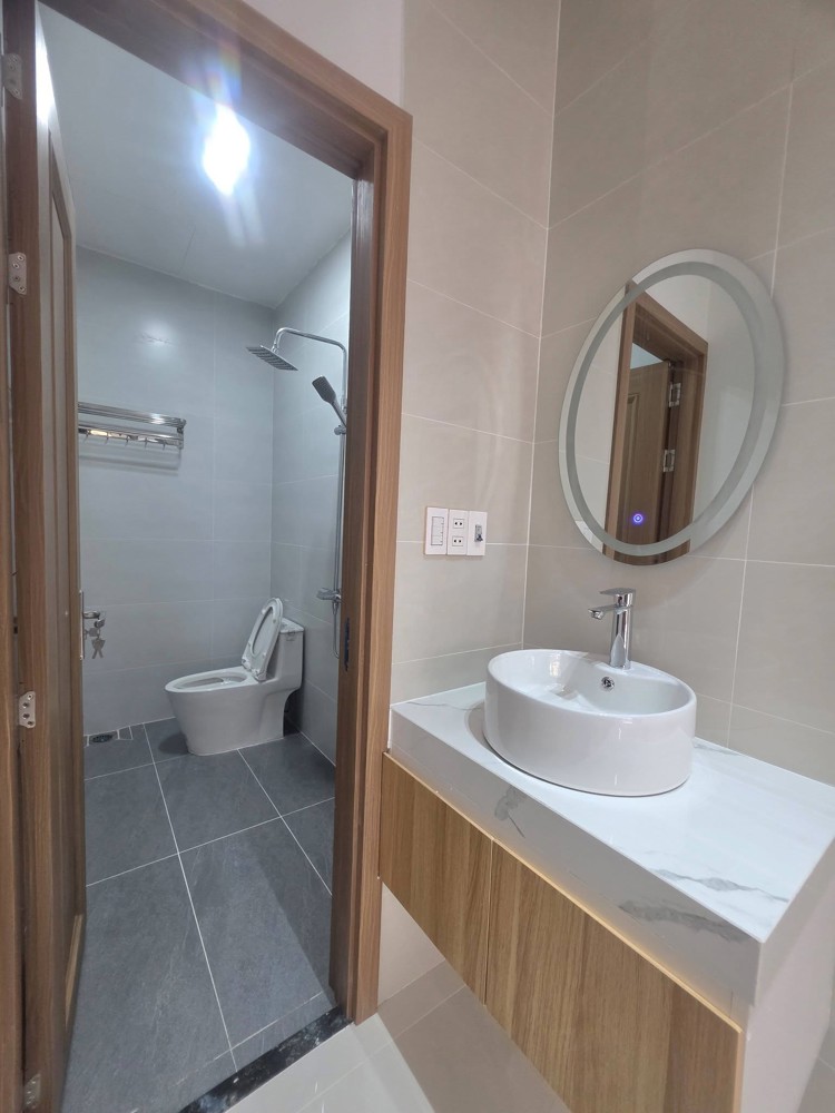 Chào Bán Nhà Vừa Hoàn Thiện Xong Xây Mới 100% Kiệt Hoàng Văn Thái
