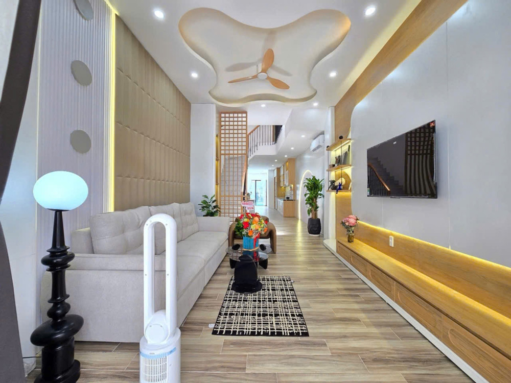 Bán Villa Siêu Đẹp – Dòng Tiền Ổn Định 50Tr/tháng – Trung Tâm Sơn Trà, Đà Nẵng