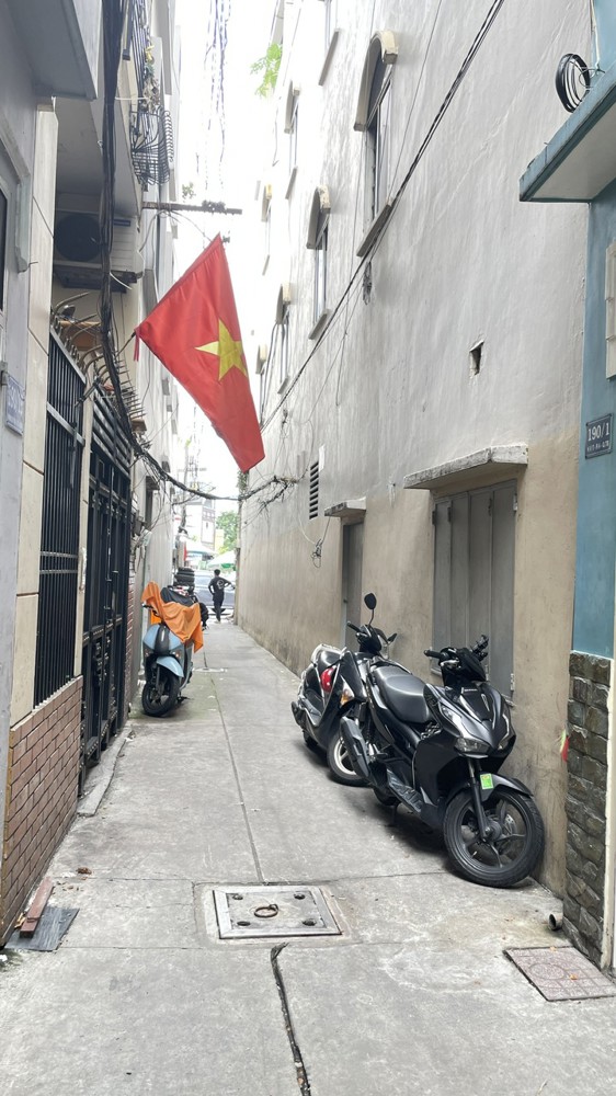 Bán Nhà 5 Tầng Hoàng Văn Thụ, P.4, Tân Bình - Dt 33.1M² - Ngang 5M - Giá 6.8 Tỷ