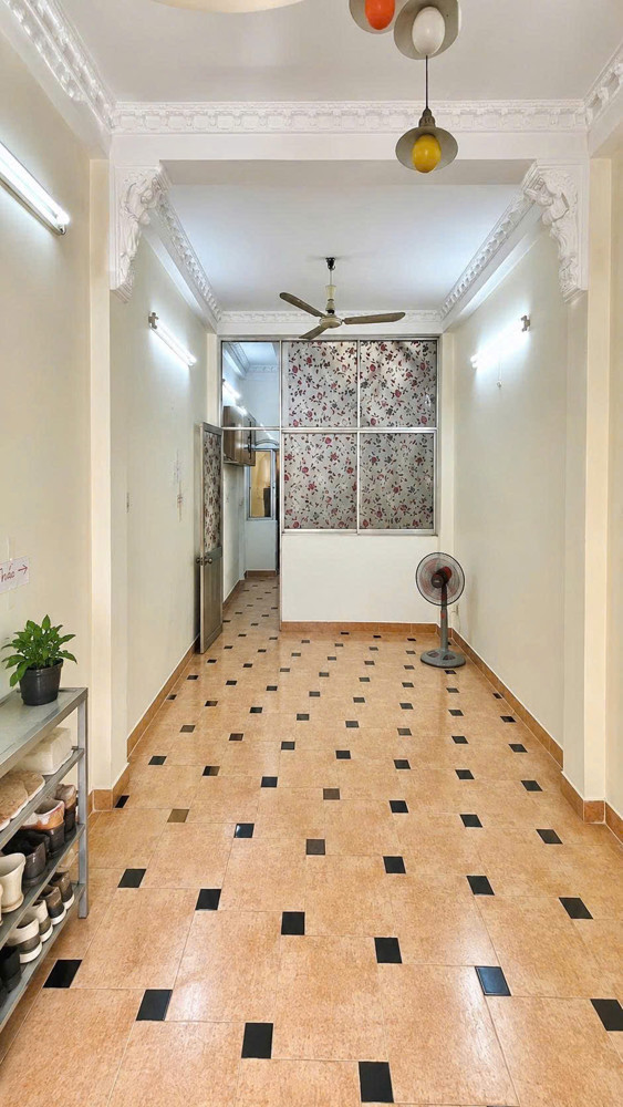 Nhà Hẻm Ô Tô Quận Tân Bình, Cách Mạng Tháng Tám, 40 M2, 6.9 Tỷ