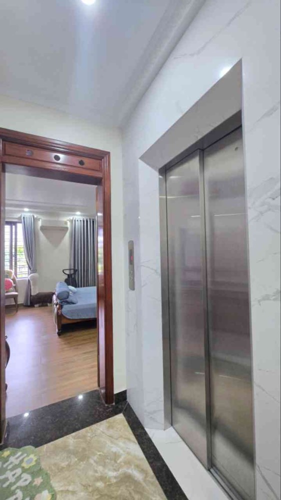 Bán Nhà 4 Tầng Thang Máy - Khu Đường Vòng Cầu Niệm
