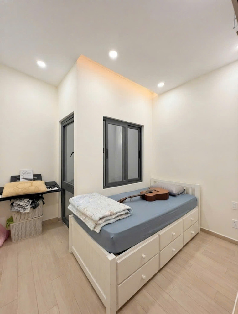 Trung Tâm Vip Bàn Cờ Quận 3 - 5 Tầng Kts Thiết Kế - Sát Vách Q1 Q10 - 40M²