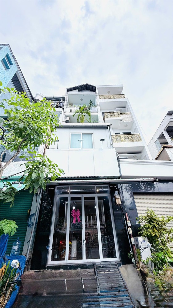 Bán Nhà Mặt Tiền Đường Quảng Hàm, – Dt 97M2, Sau Qh Còn 56M2, 4 Tầng , 6 Phòng Chỉ 14 Tỷ 