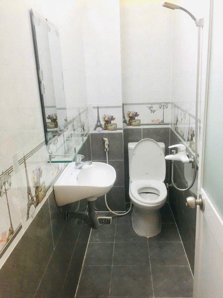 Bán Nhà Mặt Tiền Đường Quảng Hàm, – Dt 97M2, Sau Qh Còn 56M2, 4 Tầng , 6 Phòng Chỉ 14 Tỷ 