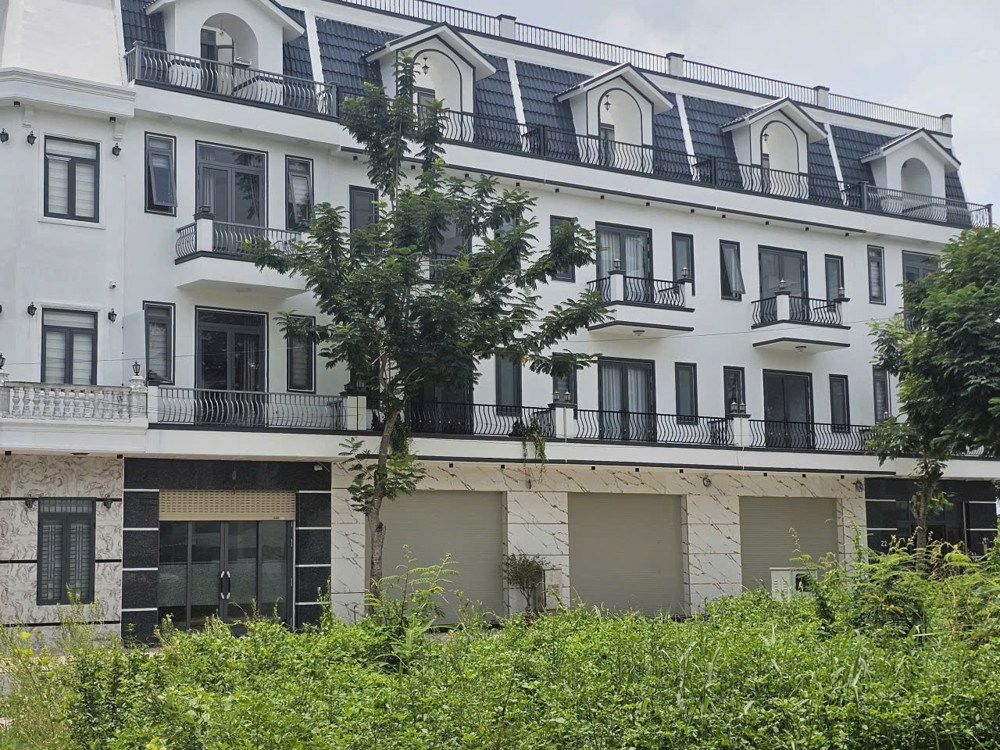 Chính Chủ Bán Lô Đất Đẹp, Vuông Vức, Mặt Tiền Đường Nhựa 10M Tại Khu Đô Thị Five Star Eco City
