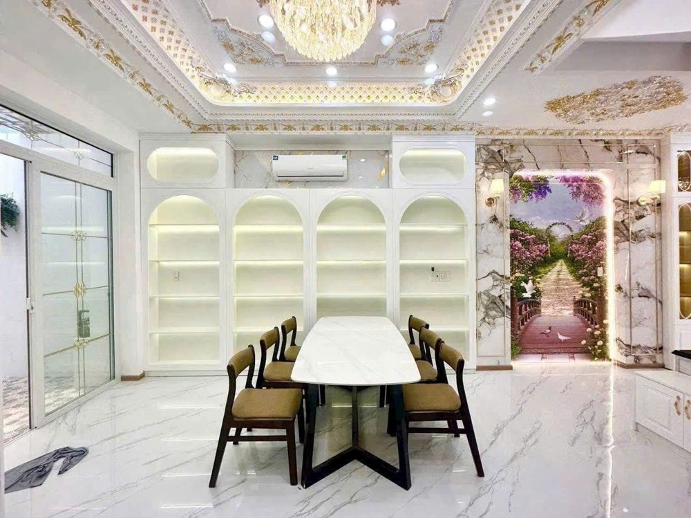 Nhà Thiết Kế Lung Linh, Hẻm Xe Hơi Đào Tông Nguyên, 5X19m, 8.1 Tỷ