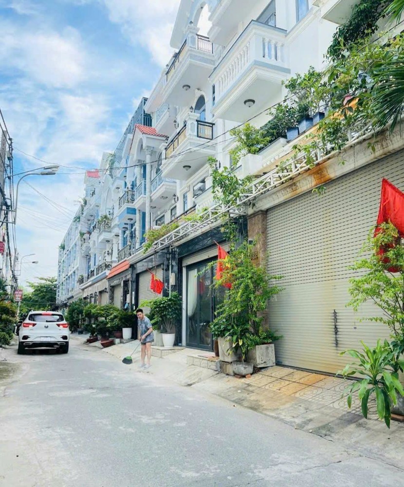 Nhà Hẻm Oto Huỳnh Tấn Phát, Khu Dân Trí Cao, 5.5X15m, 4 Tầng, 8.8 Tỷ