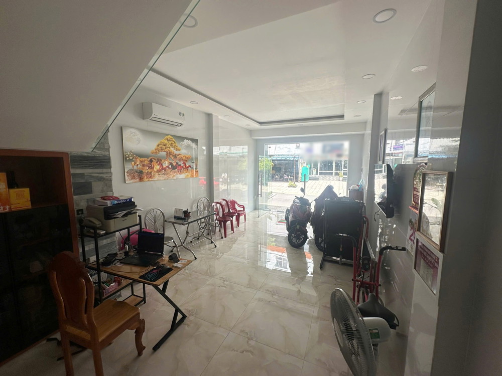 Nhà Bán Mặt Tiền Nội Bộ Đường Số 3 Khu Vip Bông Sao P5q8