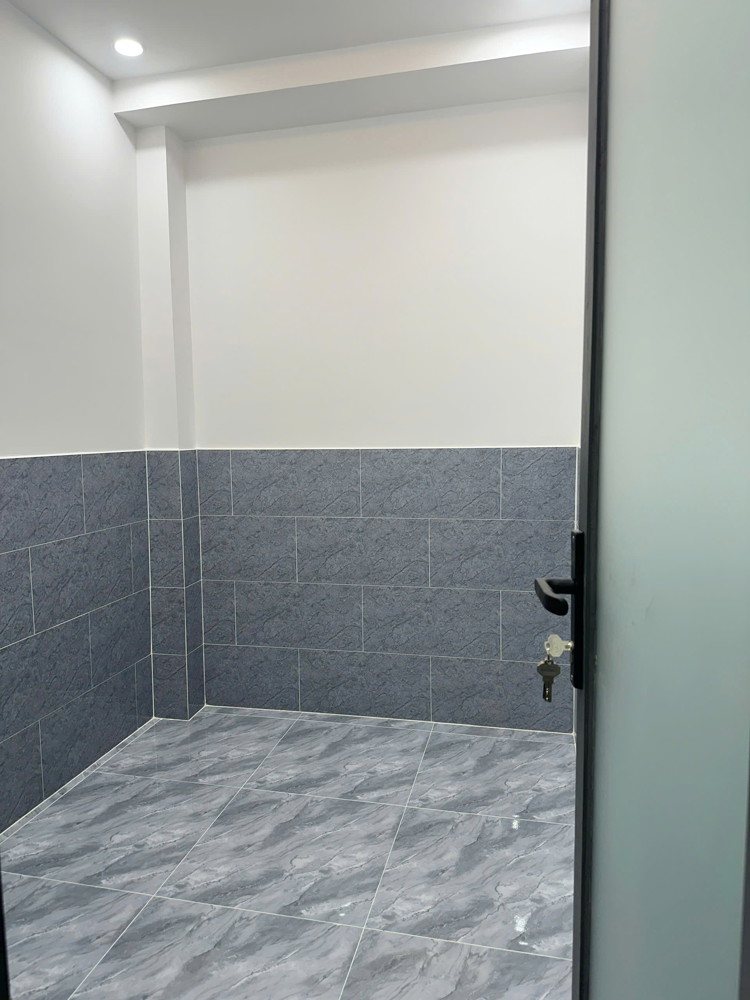 Nhà Mới 1 Lầu Ngay Cầu Nguyễn Văn Cừ P.chánh Hưng