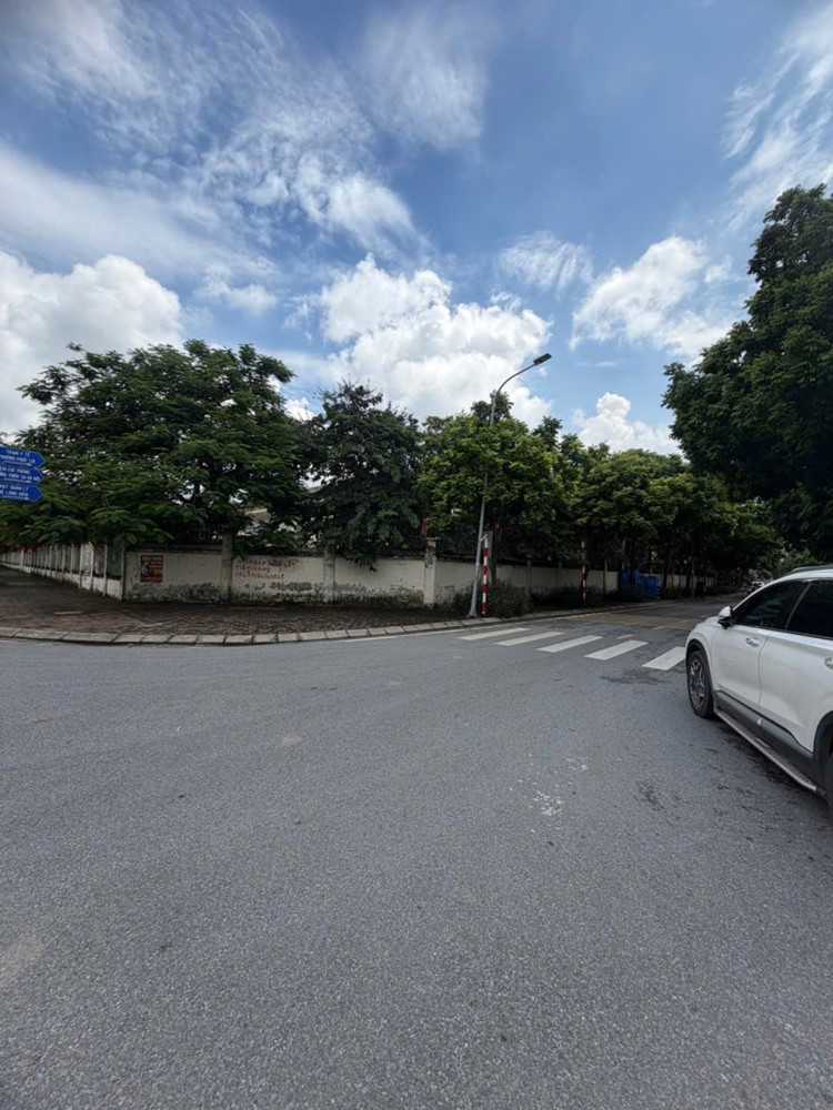 Nhà Phúc Lợi – 36M² X 4 Tầng – Ngõ Ô Tô Thông – Full Nội Thất – Giá Nhỉnh 7 Tỷ Cơ Hội Sở Hữu