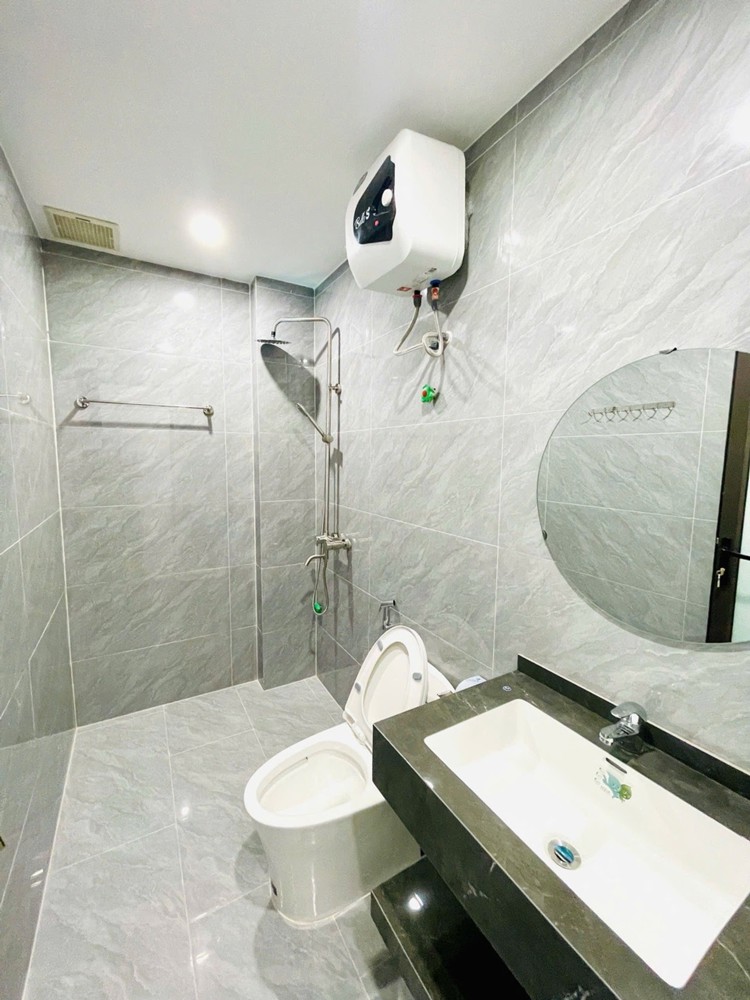 Bán Nhà Xây Mới Độc Lập 3 Tầng - Trung Tâm Lạch Tray