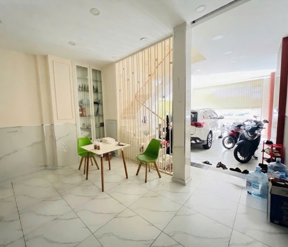Trung Tâm Vip Mặt Tiền Bàn Cờ Quận 3 - Xe Hơi Trong Nhà - 4 Tầng Btct - 64M²