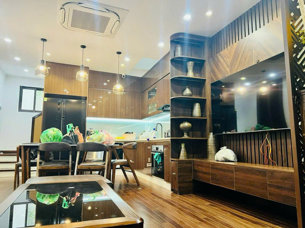 Bán Nhà Phố Trạm 47M 4 Tầng Mt6.4m Chân Cầu Vĩnh Tuy Nhỉnh 10 Tỷ
