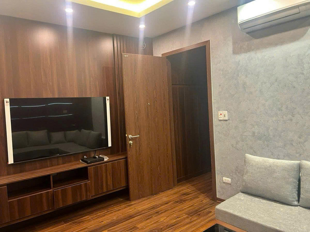 Bán Nhà Phố Trạm 47M 4 Tầng Mt6.4m Chân Cầu Vĩnh Tuy Nhỉnh 10 Tỷ