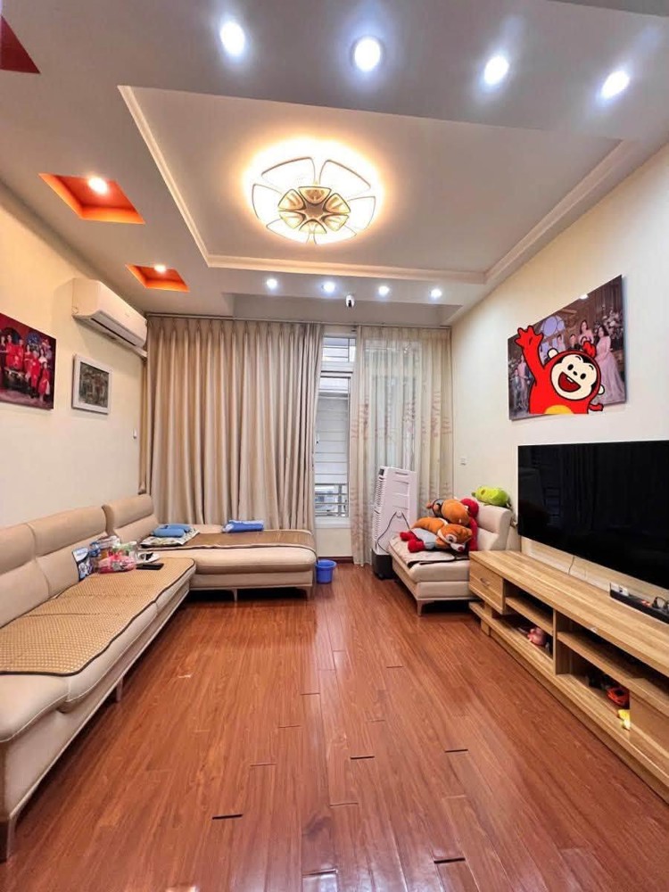 Trần Duy Hưng – Phân Lô Vip – Ô Tô – Ngõ Thông – 50M² – 5 Tầng – Mt 4M – 256Tr/m²