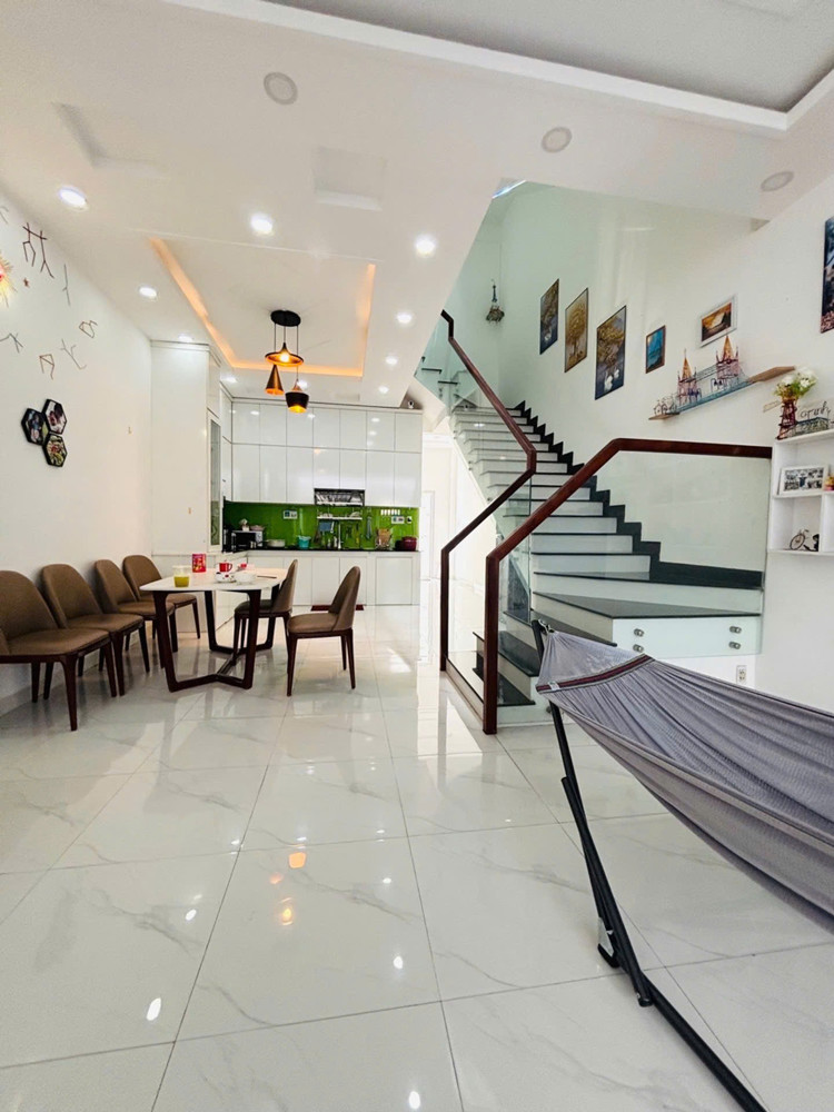 Bán Nhà Kdc Gia Hòa Bình Hưng, Gần Các Trường Đại Học, 100M2, 3 Tầng, Giá 5,9Tỷ