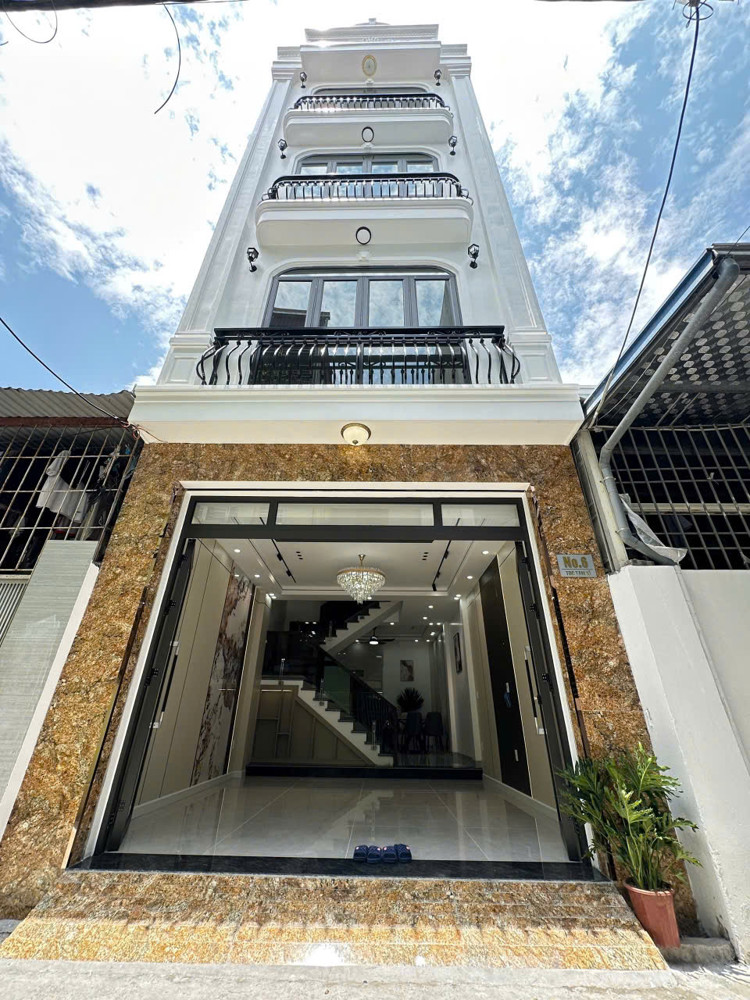 Bán Nhanh Nhà 5 Tầng , 50M2 , Ô Tô Vào Tận Nhà , Sát Tdc Hồ Sen
