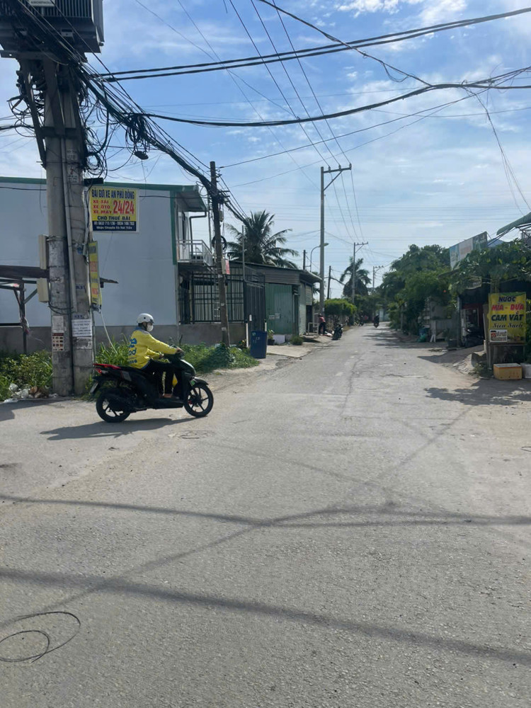 Giá Rẻ Hiếm! Cho Thuê Xưởng An Phú Đông 3, Q12 – 600M² Chỉ 30 Triệu/th