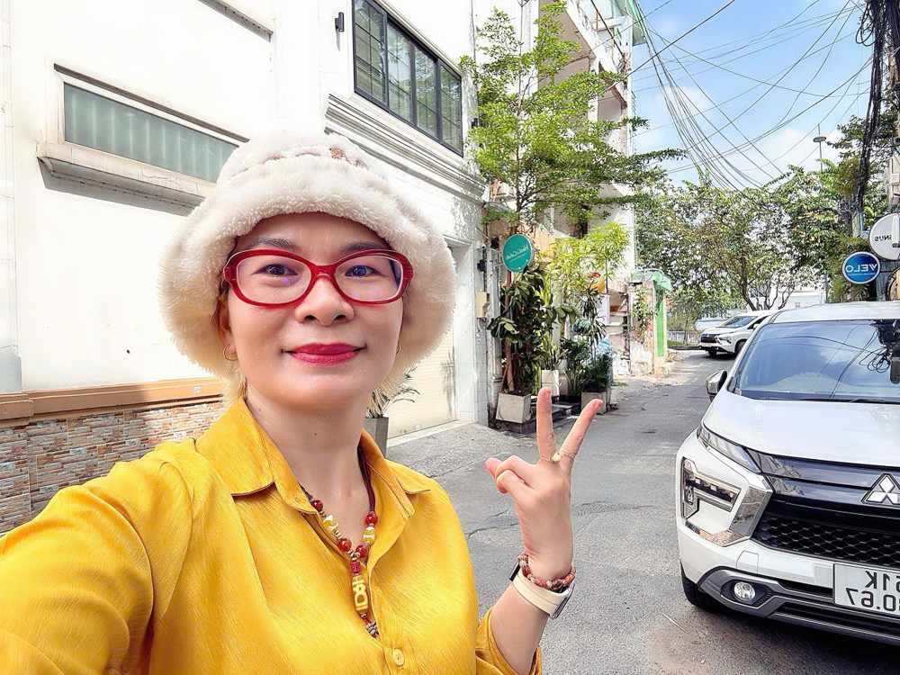Bân Nhà 5 Tầng Mtkd Đ.nguyễn Văn Nguyẽn, Quận 1 - Xe Hơi Ngủ Trong Nhà - Ngay Góc Hoàng Sa Siêu Đẹp