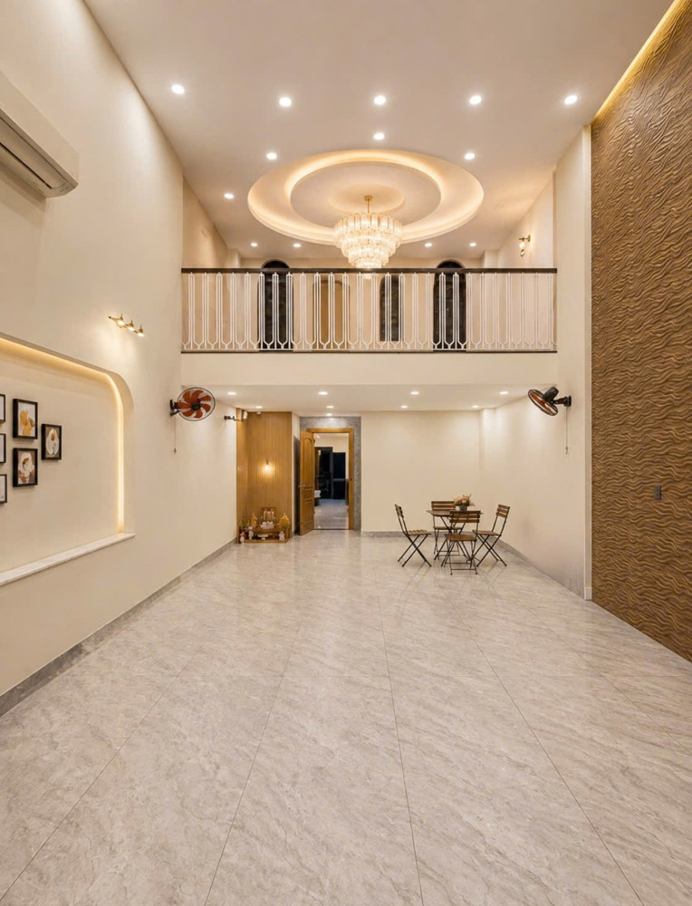 Tọa Lạc Kề Bàu Cát Tân Bình - Hxh Thang Máy - Ngang 5.5M - 5 Tầng Btct - 128M²