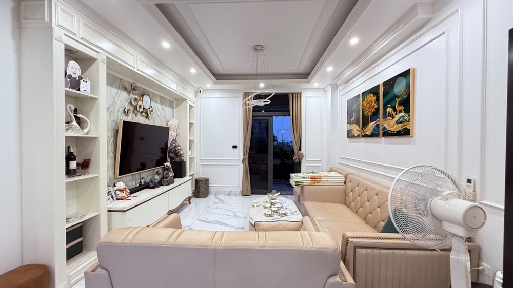 Đẳng Cấp Vinhomes Marina - Biệt Thự Liền Kề 5 Tầng Thang Máy, Sân Vườn, View Thoáng