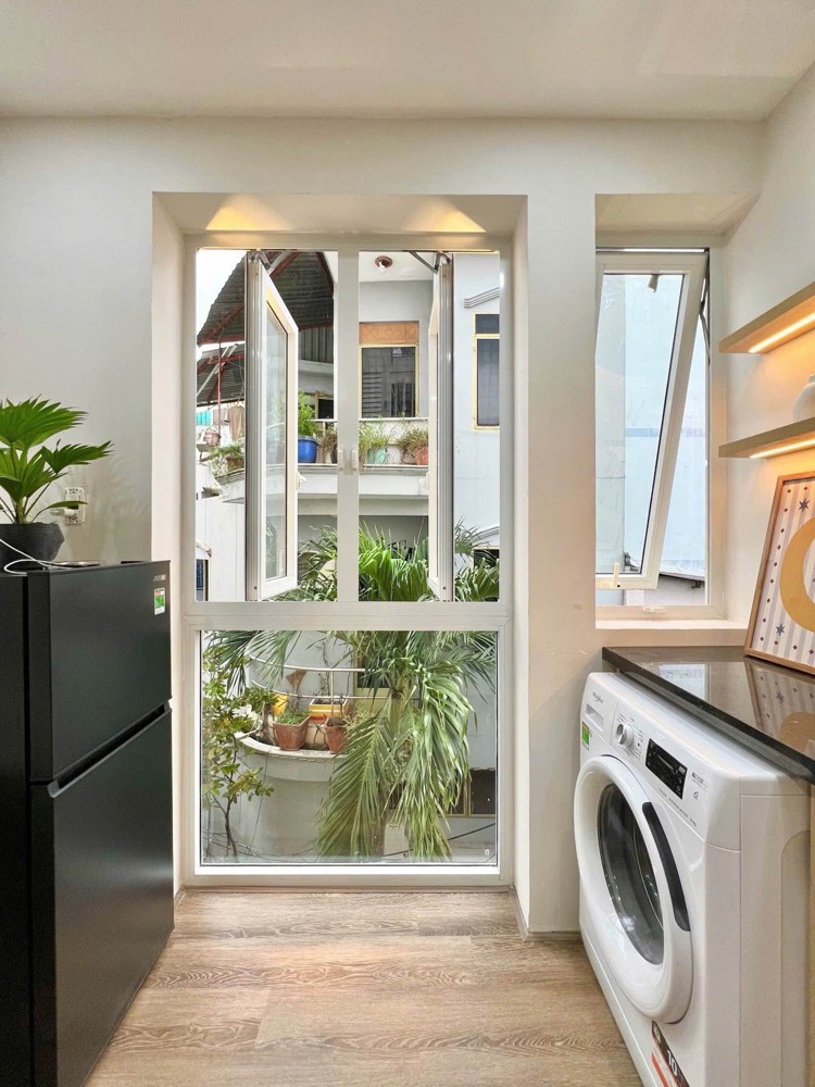 Bán Nhà Huỳnh Văn Bánh - 5 Tầng, 4X10m - 8.2 Tỷ