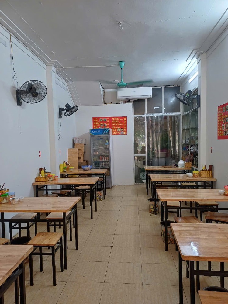 Mặt Bằng Đẹp- Giá Tốt -Sang Nhượng Cửa Hàng Phở Đường Nguyễn Khánh Toàn, Cầu Giấy, Hà Nội